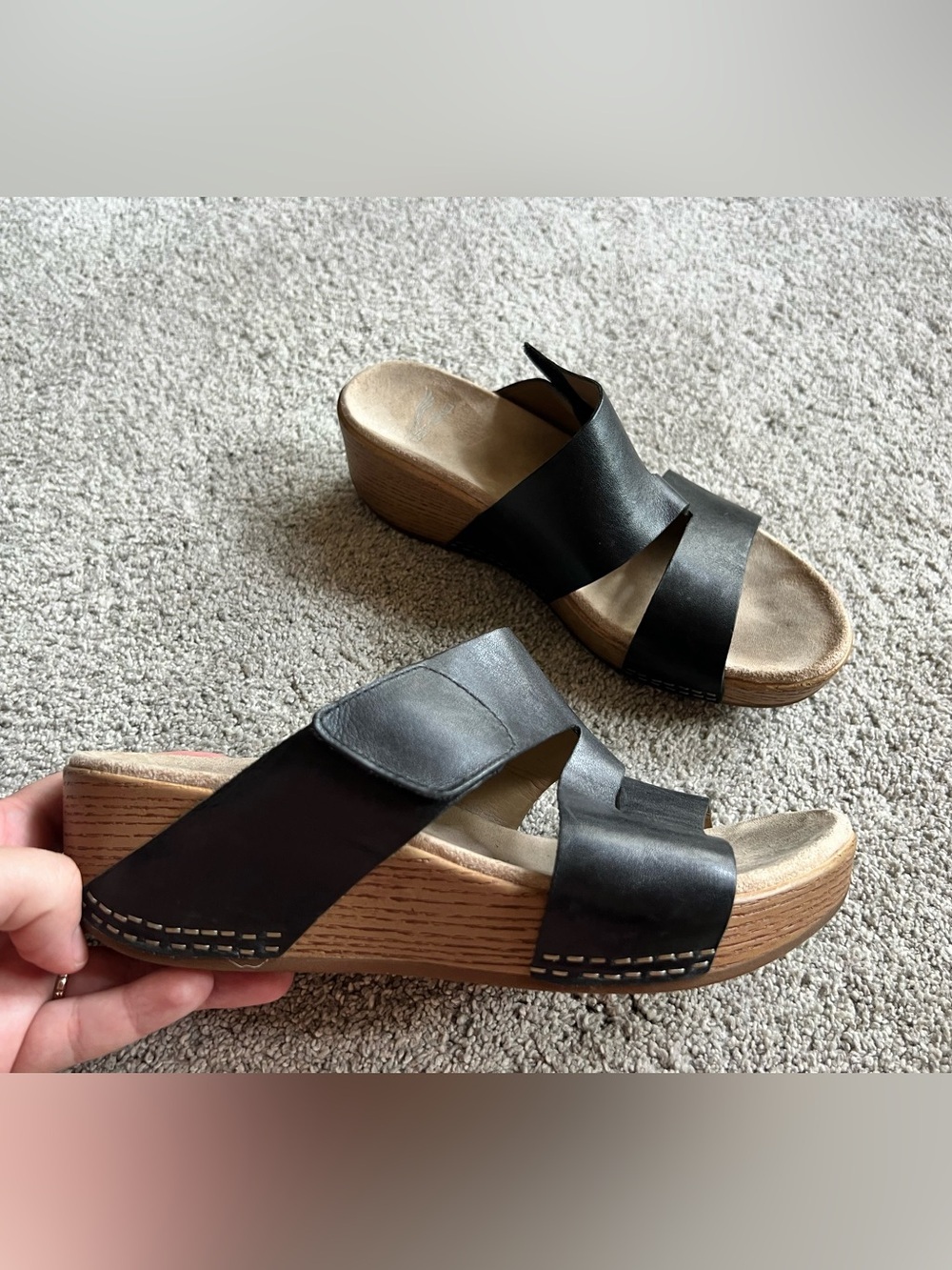 Dansko Lacee Women’s Size 38 Black Leather Wedge Heel Sandals Slides